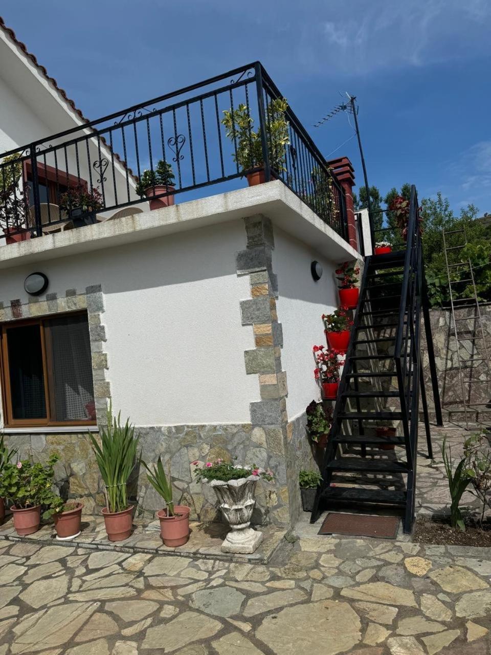 Villa Zefi Rrenc Papaj Εξωτερικό φωτογραφία