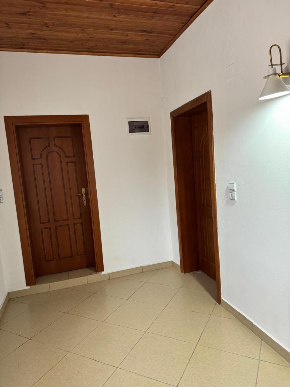 Villa Zefi Rrenc Papaj Εξωτερικό φωτογραφία